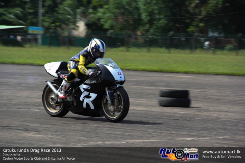 Katukurunda_Drag_Race_2013-10.jpg