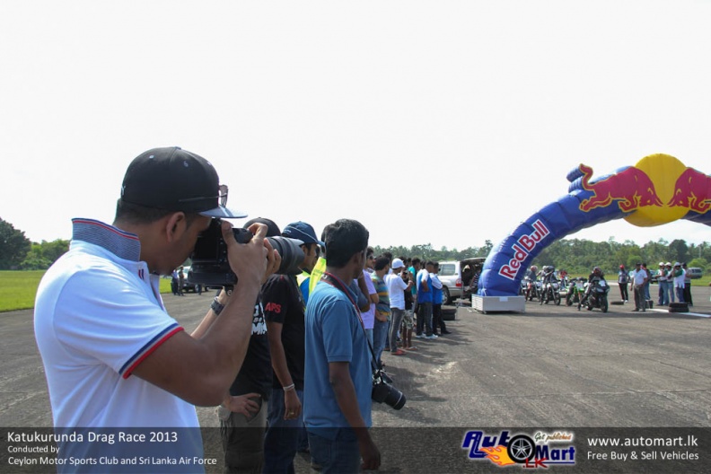 Katukurunda_Drag_Race_2013-17.jpg