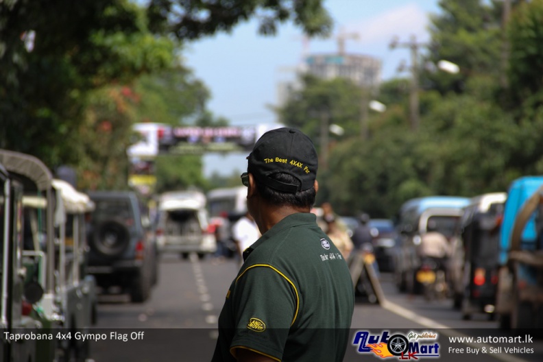 Taprobana_4x4_Gympo_Flag_Off_2013-42.jpg