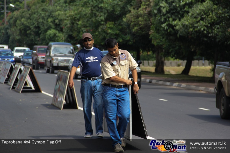 Taprobana_4x4_Gympo_Flag_Off_2013-43.jpg