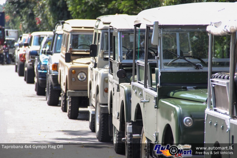 Taprobana_4x4_Gympo_Flag_Off_2013-62.jpg